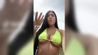 @lamari4574 Bikini twerking