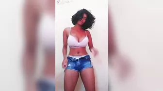 Big boobs, cute face and nice moves.