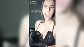 Cute girls and bad kitten ♥️♥️ #2