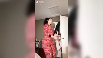 The way her ass flaps side ways