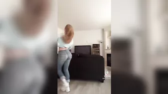 Those jeans fit nice #4