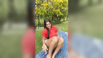 hot stretch outdor sexy girl @cuteclarita Clara