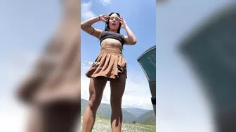 @marimartorresoficial Marimar Torres bailando en minifalda #2