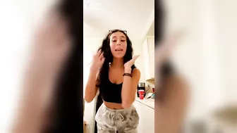 Italian teen bouncing ass