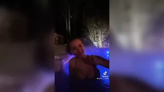 Hot tub thot #3