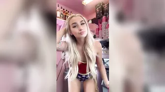 Bikini barista