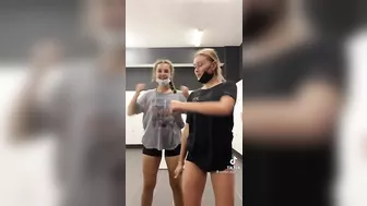 Nice booty shakes #4