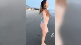 Bouncy walk on the beach #3