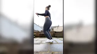 Her ass eat those leggings up #3