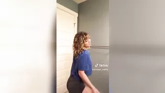 Fit booty but knows how to work ♥️♥️ #3