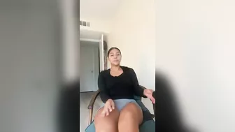 Anybody know her @? Not my video can’t ever seem to find it when im looking for it. #2