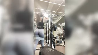 Gym PAWG getting your attention