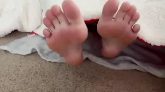 TikTok girl and friend wiggle their toes #4