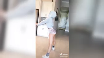 God I love this woman. Wish she would do more than bikini stuff #4