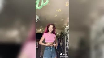 No Bra Club #4