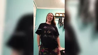 We love a teen pawg in shorts