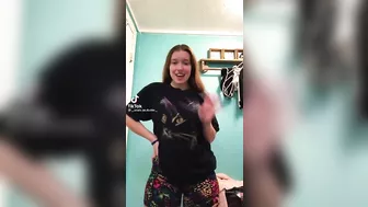 We love a teen pawg in shorts #2