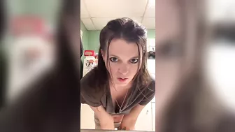 Girl on tiktok live shirt pulling. Quick views #3