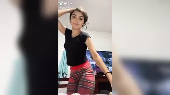 Damn! That ass jiggle ????