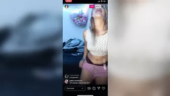 @miamoji2 on TT, IG live flash #4