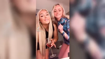 Two blonde DIMEZ ♥️♥️ #3