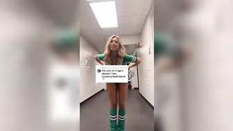 Hockey Cheerleaders