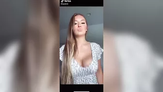 Her tits do be bouncing