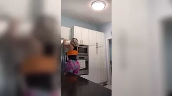 Clapping on the Fridge????????