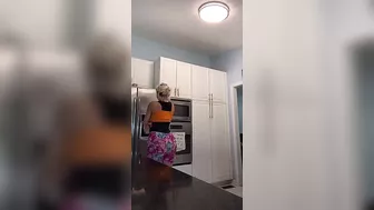 Clapping on the Fridge♥️♥️♥️♥️ #2