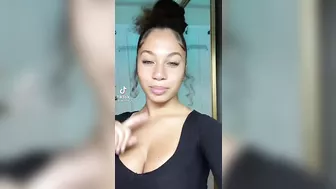 her eyes are so dreamy #2