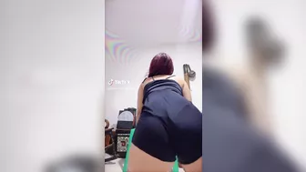 iamsoffsophie sexy short twerk #2