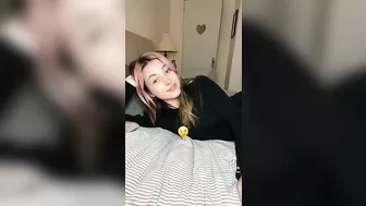 She Has a Couple Feet Videos #4