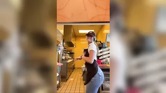 Dunkin Donuts ♥️♥️ now serving them cakes #2