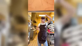 Dunkin Donuts ♥️♥️ now serving them cakes #4