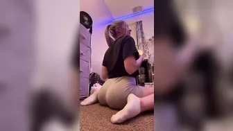 College girl twerking #4