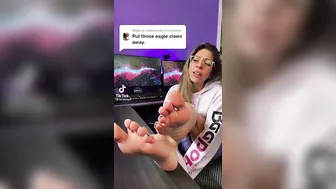 @lunaslays (Jessica) posted her new TikTok video showing off her beautiful hot sexy soles after going live yesterday!! #3