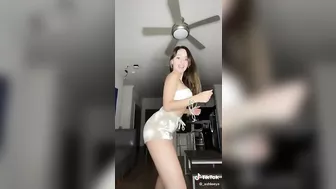 Shaking that body #3