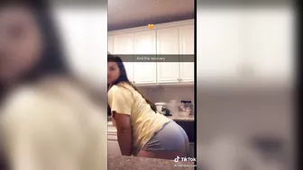 She backin it up #2