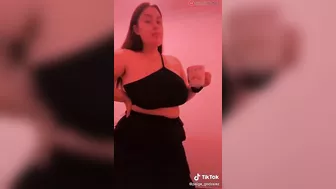 THE bouncing just saying first thing i saw to day on tiktok #4