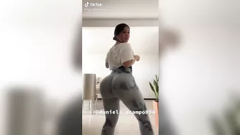 I LOVE LATINA BOOTY