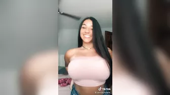 holy fuck those look at those puppies ♥️♥️♥️♥️♥️♥️ #3
