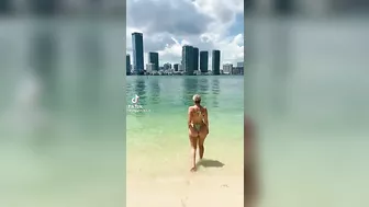 Holy fuck that ass ????