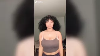 Bouncy jiggling boobs