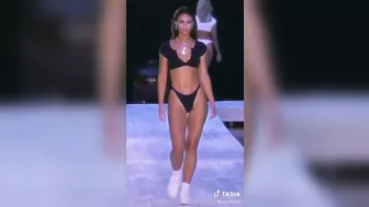 The perfect woman doesn’t exi- #2