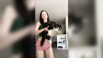 Playing with her pussy, while moving that cake