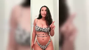 She’s one of the sexiest on TikTok tho… #3