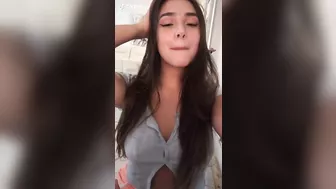booty shorts >>