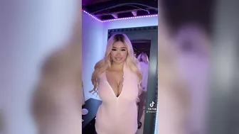 jiggly tits #3