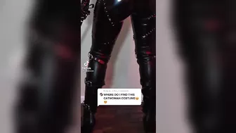 Catwoman's ass in tight fitting leather. Is there anything better?