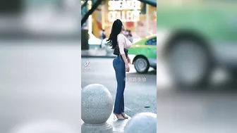 Hailing taxi